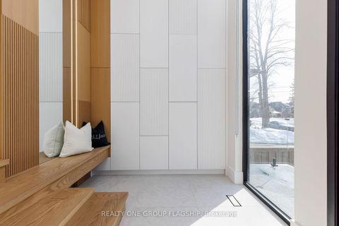 Photo 5 at 7 Bentley Drive, Queensway, Toronto