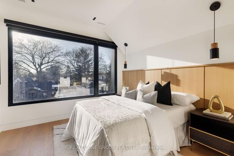 Photo 36 at 7 Bentley Drive, Queensway, Toronto