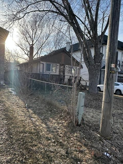 Photo 8 at 48 Moray Avenue, Oak Ridges, Richmond Hill