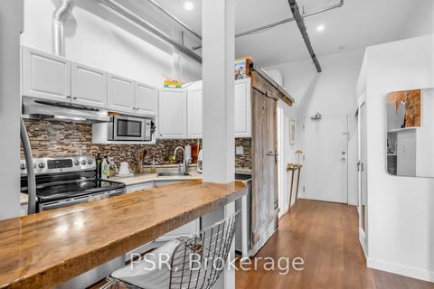 Photo 7 at 4 - 121 Prescott Avenue, Pellam Park, Toronto