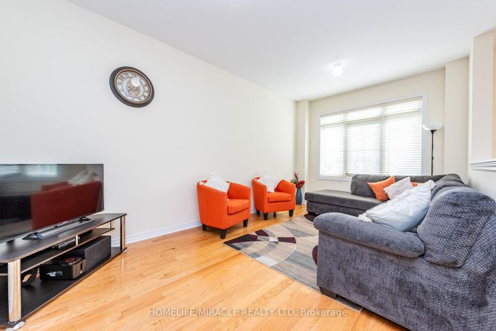 Photo 7 at 84 Rockman Crescent, Northwest Brampton, Brampton