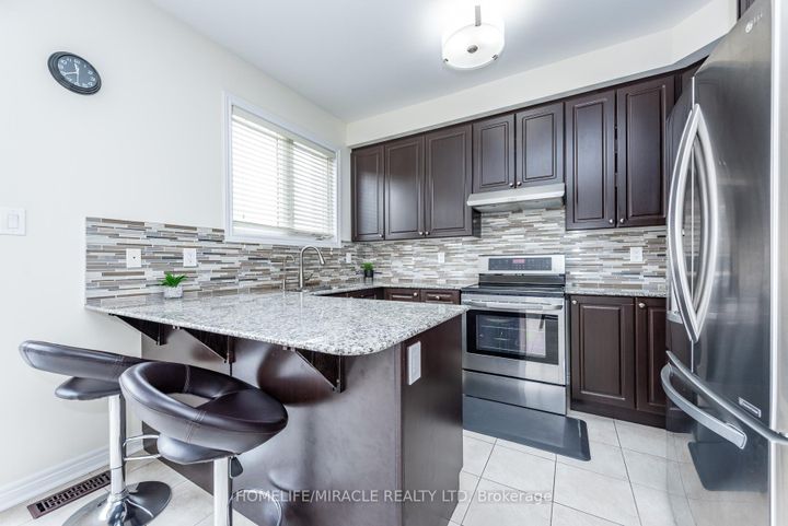 Photo 14 at 84 Rockman Crescent, Northwest Brampton, Brampton