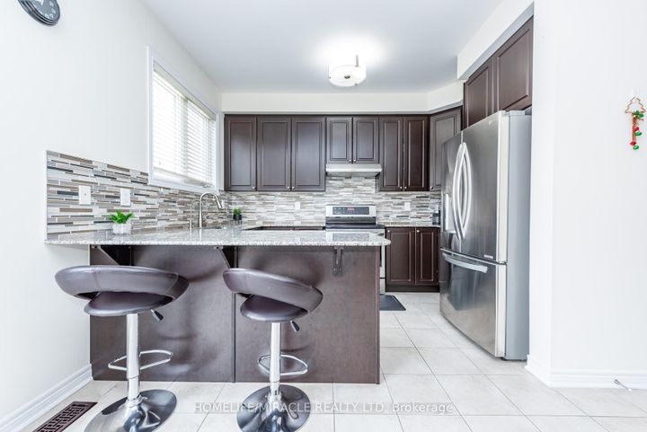 Photo 16 at 84 Rockman Crescent, Northwest Brampton, Brampton