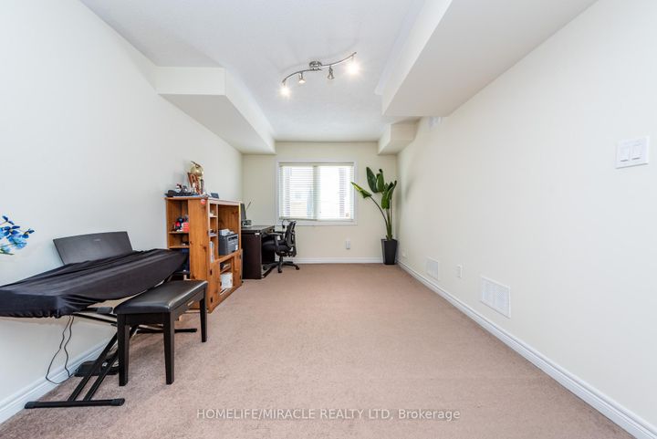 Photo 31 at 84 Rockman Crescent, Northwest Brampton, Brampton