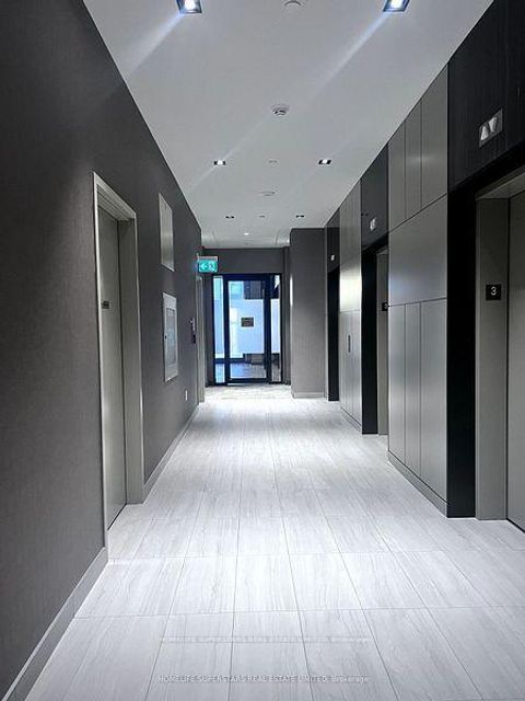 Photo 4 at 207 - 10 Honeycrisp Crescent, Vaughan Corporate Centre, Vaughan