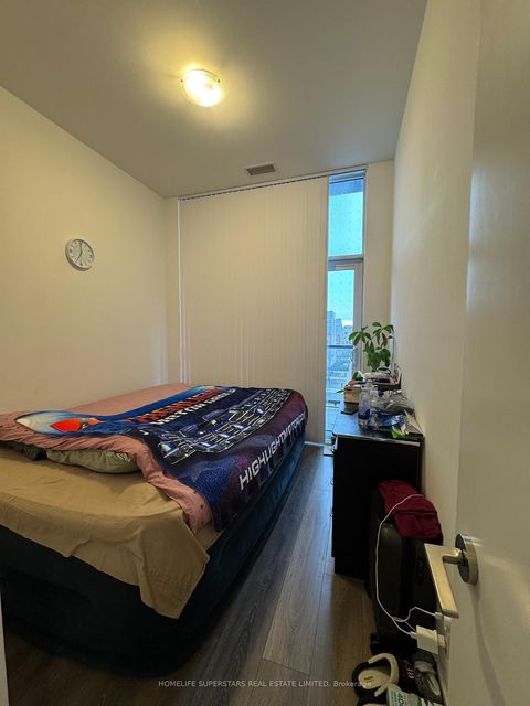 Photo 9 at 207 - 10 Honeycrisp Crescent, Vaughan Corporate Centre, Vaughan