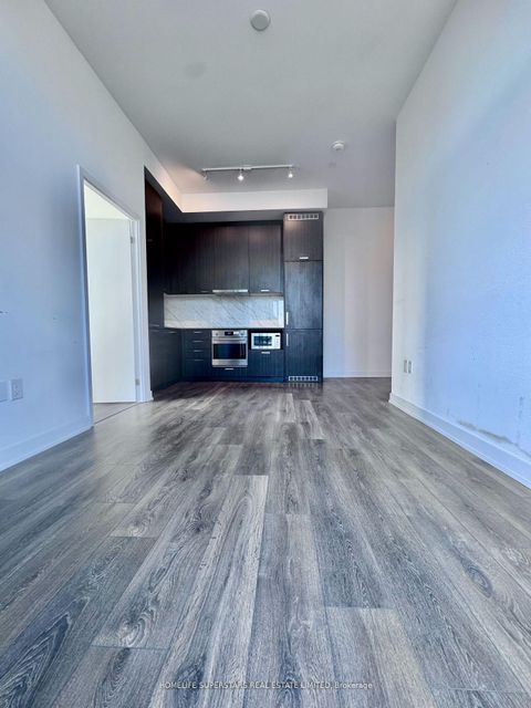 Photo 14 at 207 - 10 Honeycrisp Crescent, Vaughan Corporate Centre, Vaughan