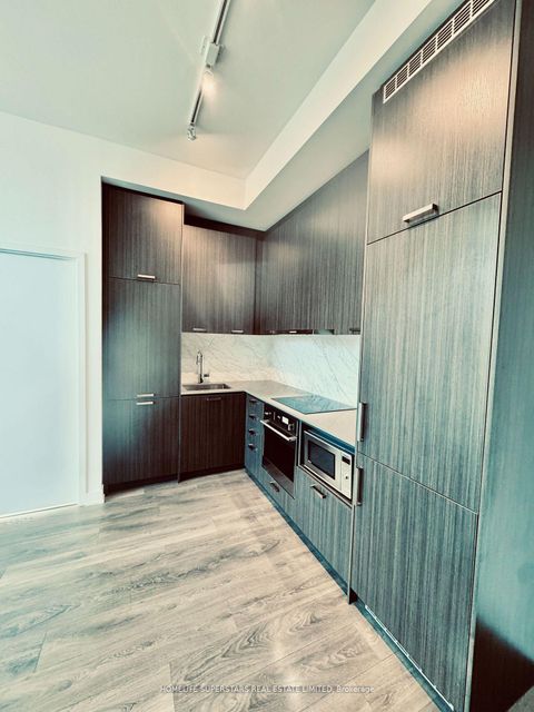 Photo 16 at 207 - 10 Honeycrisp Crescent, Vaughan Corporate Centre, Vaughan