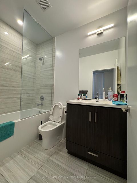 Photo 23 at 207 - 10 Honeycrisp Crescent, Vaughan Corporate Centre, Vaughan