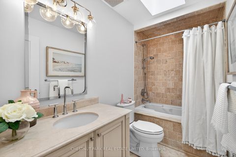 Photo 25 at 340 Belsize Drive, Mount Pleasant East, Toronto