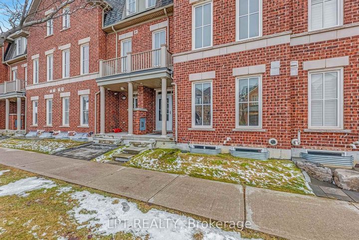 Photo 2 at 19 Earnshaw Drive, Victoria Square, Markham