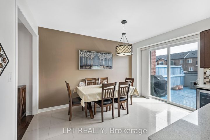 Photo 27 at 19 Earnshaw Drive, Victoria Square, Markham