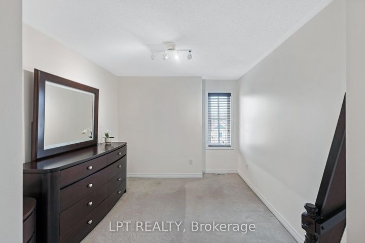 Photo 41 at 19 Earnshaw Drive, Victoria Square, Markham