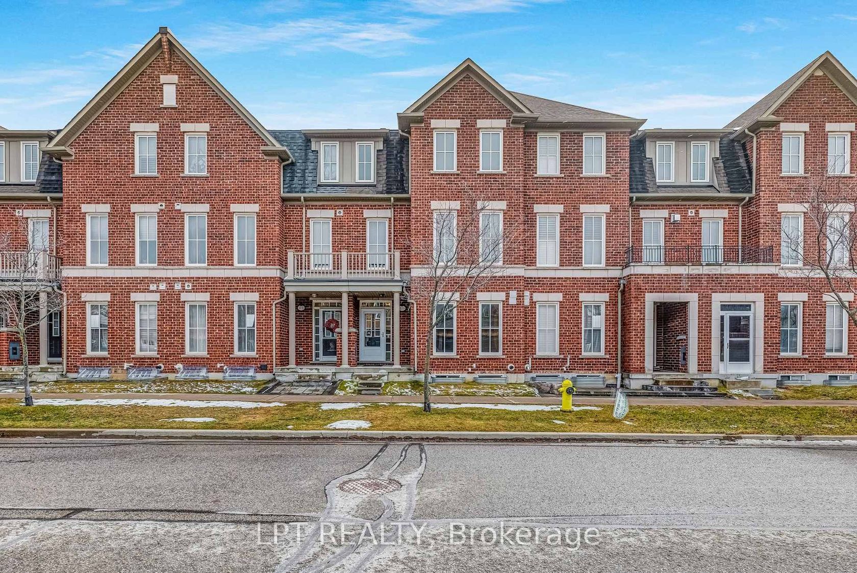 19 Earnshaw Drive, Victoria Square, Markham 2