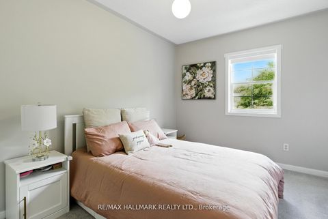 Photo 15 at 568 Legresley Lane, College Manor, Newmarket