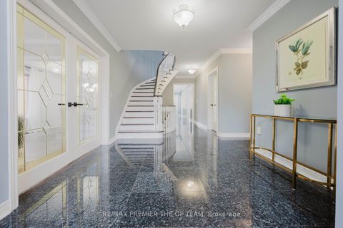 Photo 7 at 16 St Michele Place, Islington Woods, Vaughan