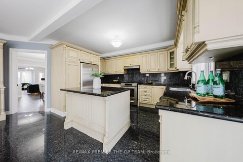 Photo 12 at 16 St Michele Place, Islington Woods, Vaughan