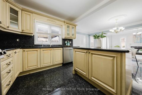 Photo 17 at 16 St Michele Place, Islington Woods, Vaughan