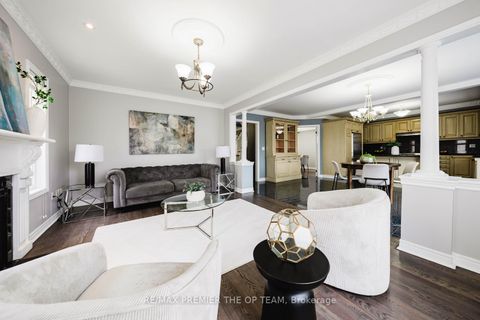 Photo 46 at 16 St Michele Place, Islington Woods, Vaughan