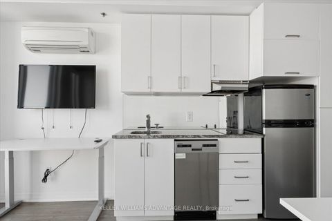 Photo 9 at 434 - 1900 Simcoe Street N, Samac, Oshawa