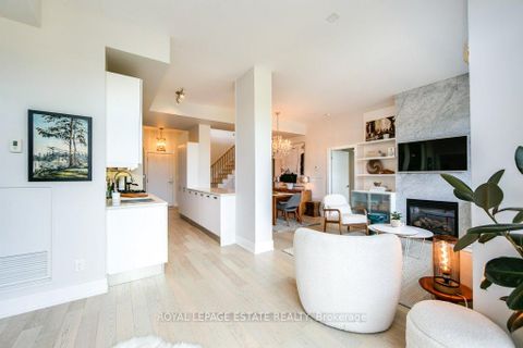 Photo 10 at 408 - 66 Kippendavie Avenue, The Beaches, Toronto