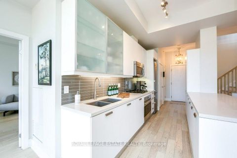 Photo 13 at 408 - 66 Kippendavie Avenue, The Beaches, Toronto