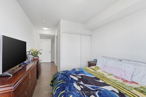 Photo 3 at 2516 - 2550 Simcoe Street N, Windfields, Oshawa