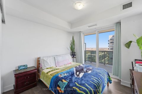 Photo 4 at 2516 - 2550 Simcoe Street N, Windfields, Oshawa