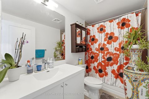 Photo 8 at 2516 - 2550 Simcoe Street N, Windfields, Oshawa