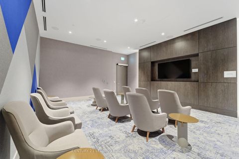 Photo 16 at 2516 - 2550 Simcoe Street N, Windfields, Oshawa