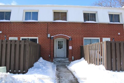 Photo 1 at 41 - 1010 Glen Street, Lakeview, Oshawa