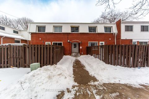 Photo 2 at 41 - 1010 Glen Street, Lakeview, Oshawa