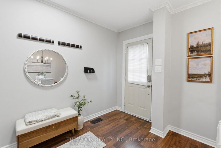 Photo 2 at 115 Banting Avenue, Central, Oshawa