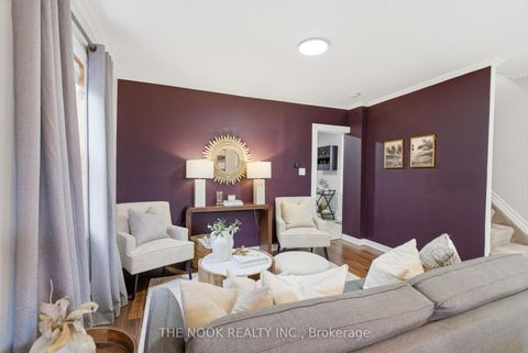 Photo 8 at 115 Banting Avenue, Central, Oshawa