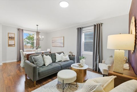 Photo 12 at 115 Banting Avenue, Central, Oshawa