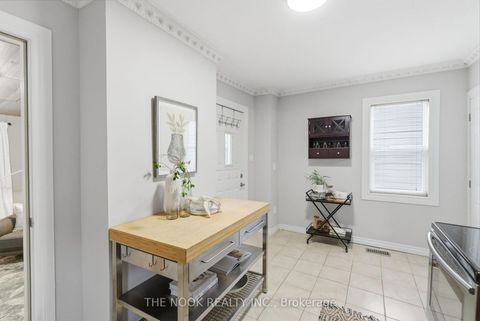 Photo 20 at 115 Banting Avenue, Central, Oshawa