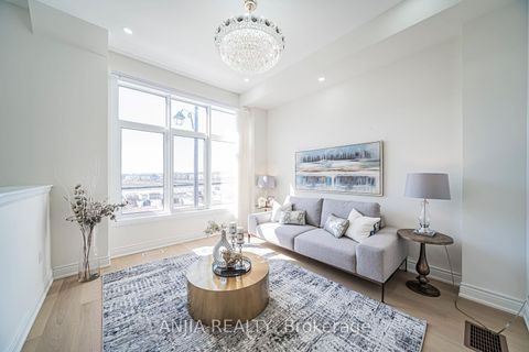 Photo 5 at 45 Kahshe Lane W, Rural Richmond Hill, Richmond Hill