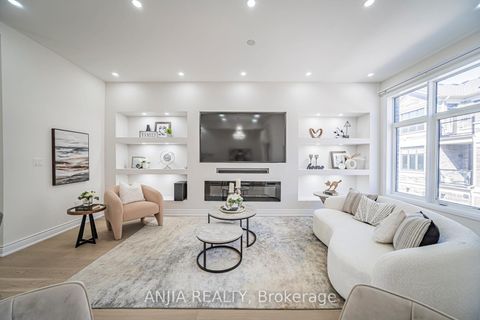 Photo 9 at 45 Kahshe Lane W, Rural Richmond Hill, Richmond Hill