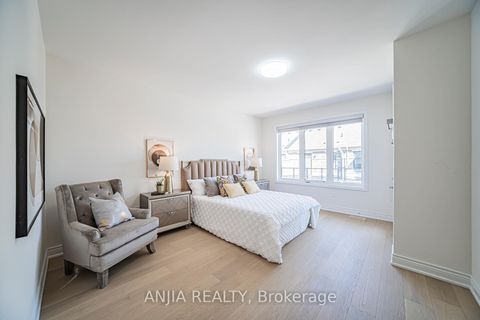 Photo 16 at 45 Kahshe Lane W, Rural Richmond Hill, Richmond Hill