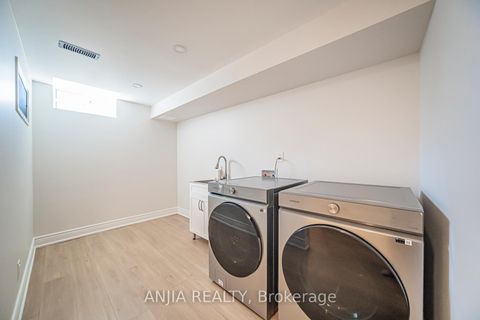 Photo 22 at 45 Kahshe Lane W, Rural Richmond Hill, Richmond Hill