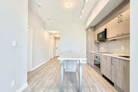 Photo 11 at 1007 - 292 Verdale Crossing, Unionville, Markham