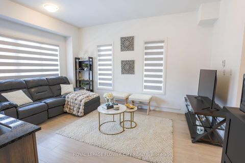 Photo 8 at 16 Fairlane Avenue, Painswick South, Barrie