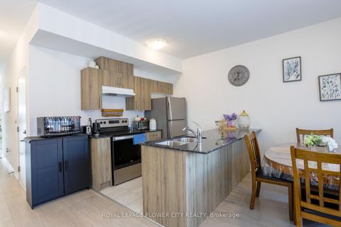 Photo 10 at 16 Fairlane Avenue, Painswick South, Barrie