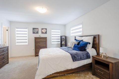 Photo 15 at 16 Fairlane Avenue, Painswick South, Barrie