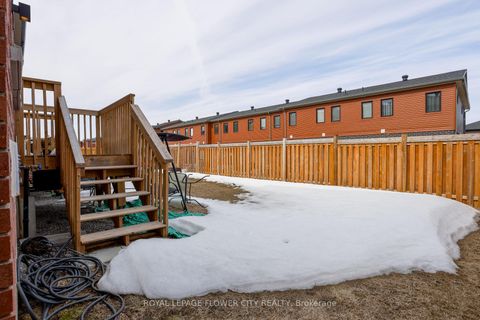 Photo 23 at 16 Fairlane Avenue, Painswick South, Barrie