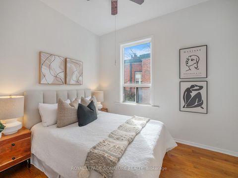 Photo 13 at 487 Sackville Street, South St. James Town, Toronto