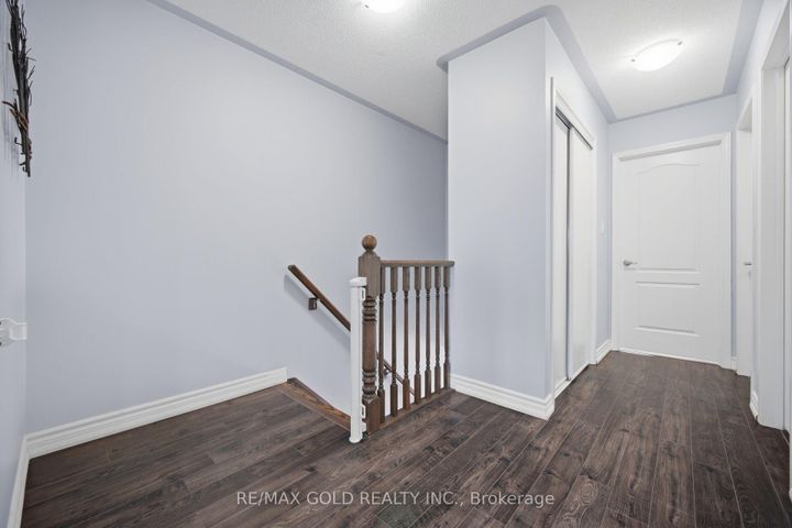 Photo 12 at 40 Memory Lane E, Northwest Brampton, Brampton