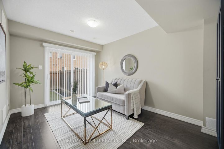 Photo 24 at 40 Memory Lane E, Northwest Brampton, Brampton