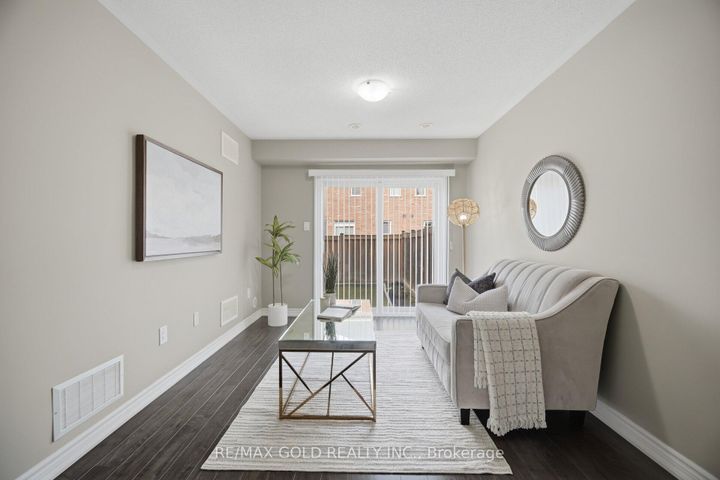 Photo 25 at 40 Memory Lane E, Northwest Brampton, Brampton