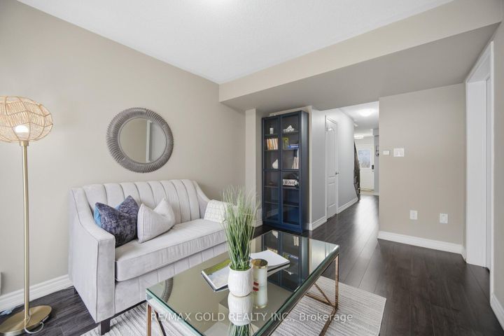 Photo 26 at 40 Memory Lane E, Northwest Brampton, Brampton